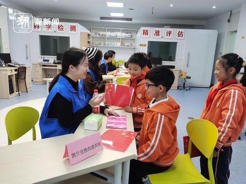 大手拉小手，用童心溫暖童心 寧波小學(xué)生走進大學(xué)開展職業(yè)體驗活動